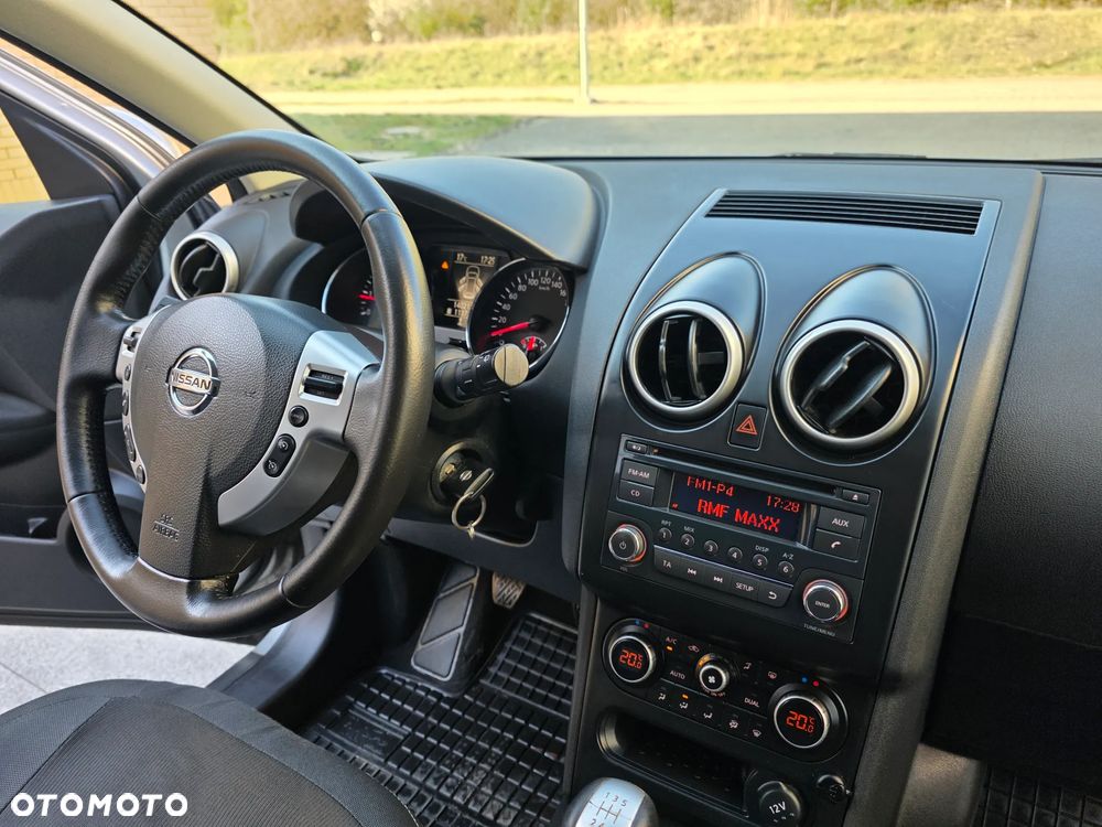 Nissan Qashqai 1.6 I-Way - 12