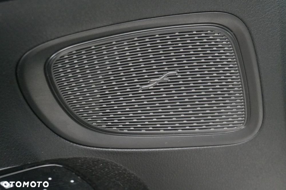 Mercedes-Benz Klasa C - 32