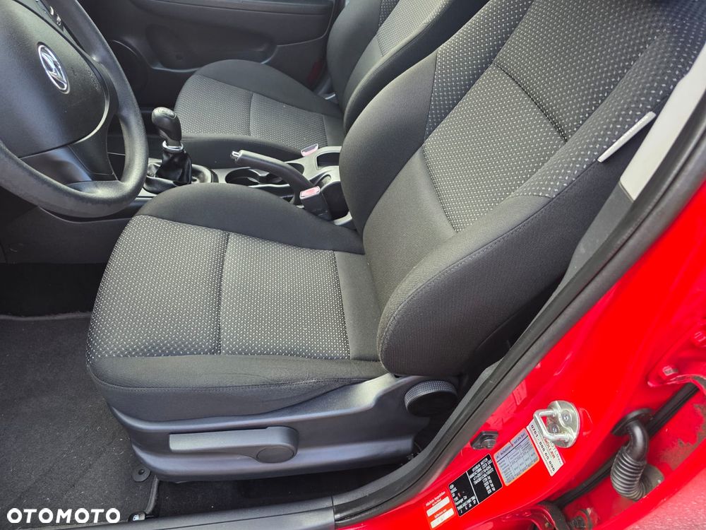 Hyundai i30 1.4 Base + - 8