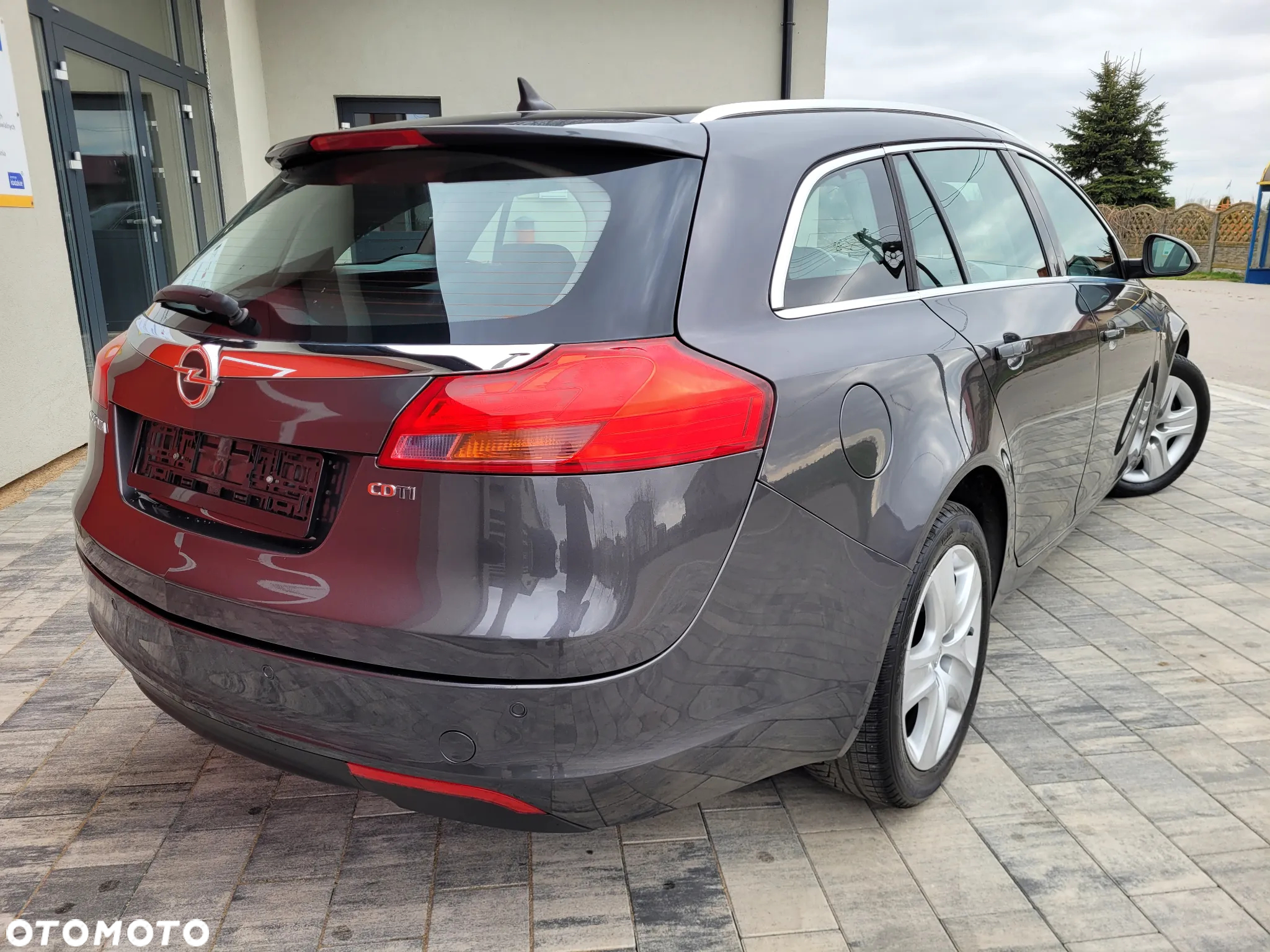 Opel Insignia 2.0 CDTI Sports Tourer - 16