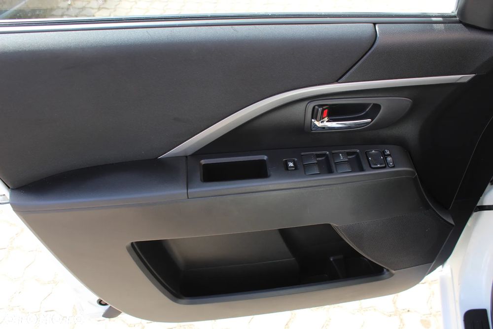 Mazda 5 - 12
