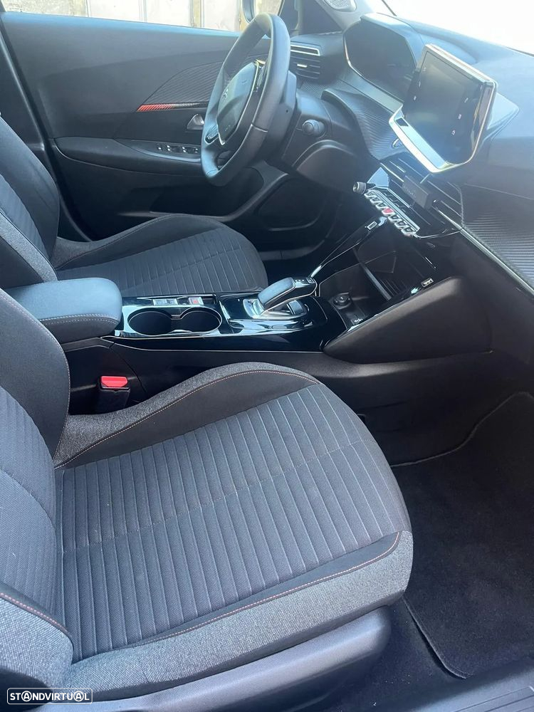 Peugeot e-2008 Allure Pack - 5
