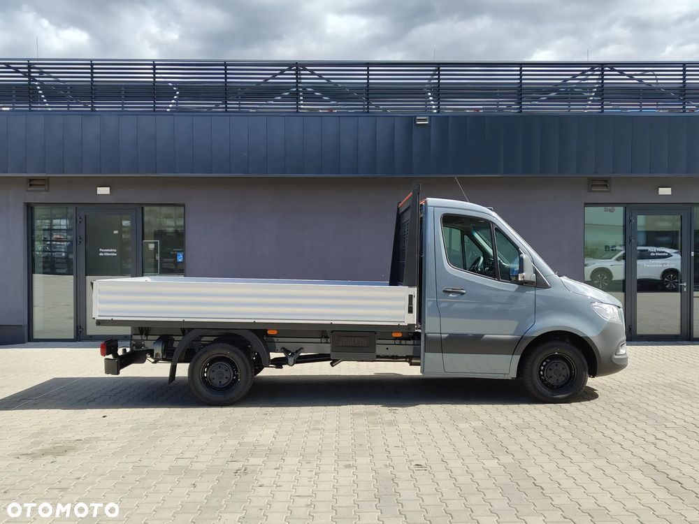 Mercedes-Benz Sprinter - 7