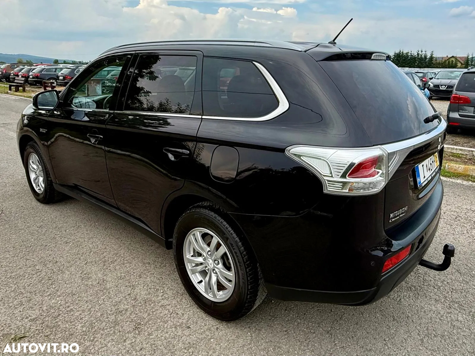 Mitsubishi Outlander 2.2 DI-D 4WD Diamant Edition - 10