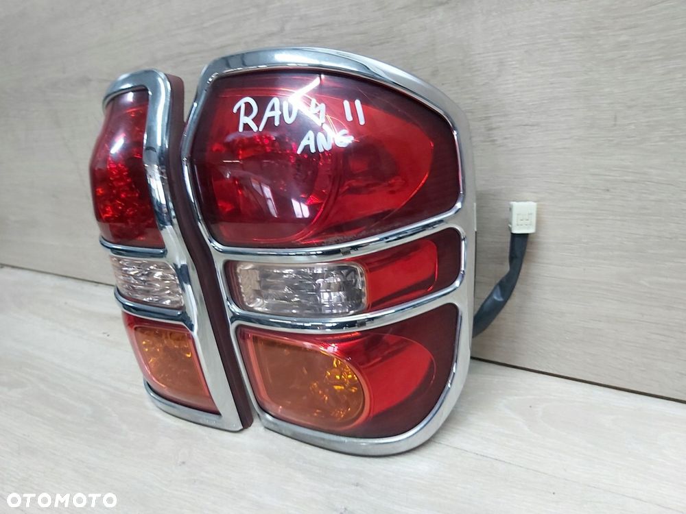 Toyota Rav4 II LIFT lampa tył lewa prawa chrom KOMPLET - 2