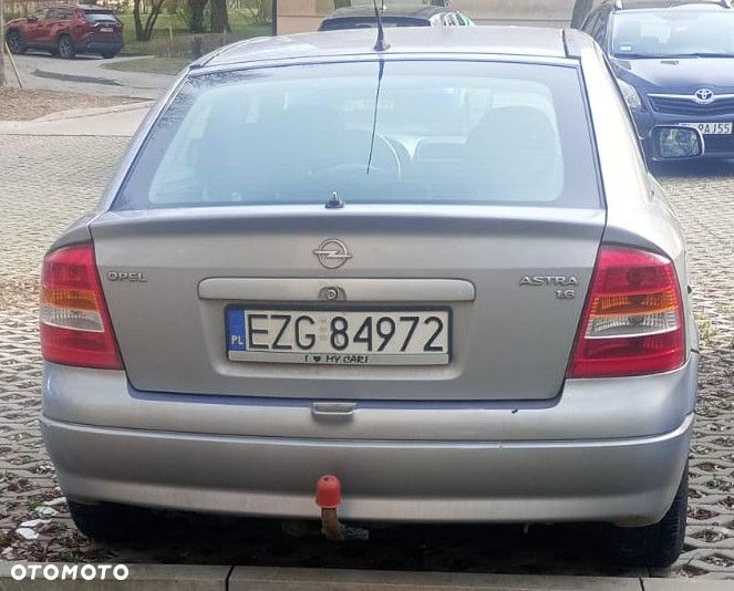 Opel Astra 1.6 Base - 3