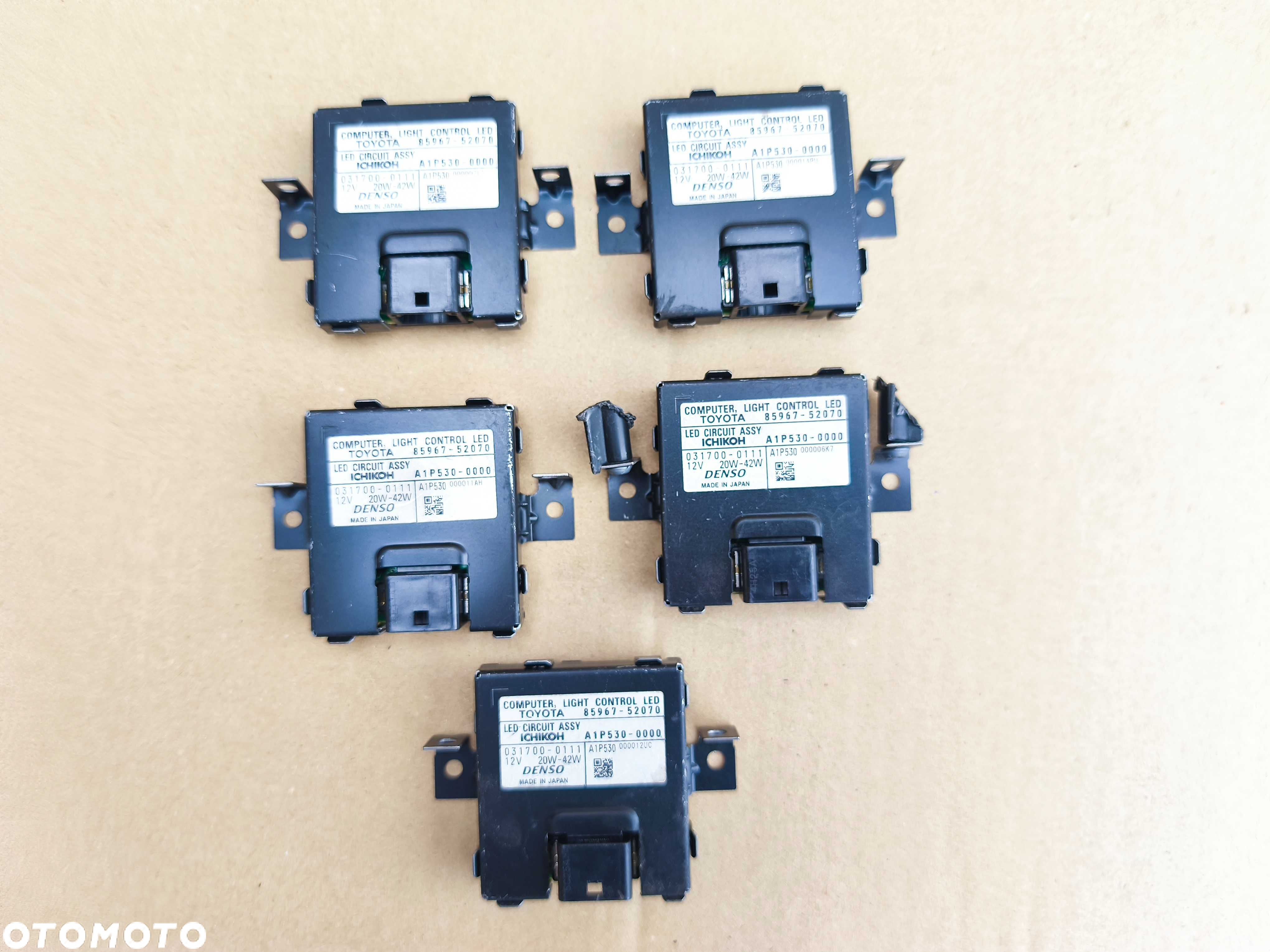 Toyota Auris II Lift moduł lampy led przetwornica 85.967-52.070 - 3