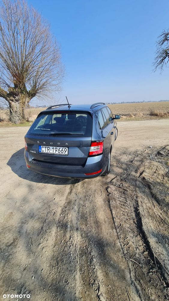 Skoda Fabia 1.0 TSI Active - 6