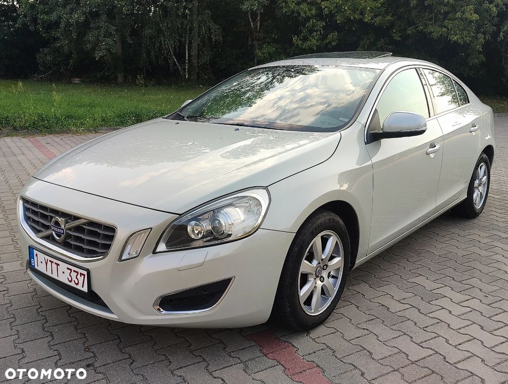 Volvo S60 D3 Geartronic Summum - 16