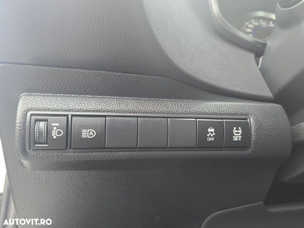 Toyota Corolla 1.8 HSD Business - 9