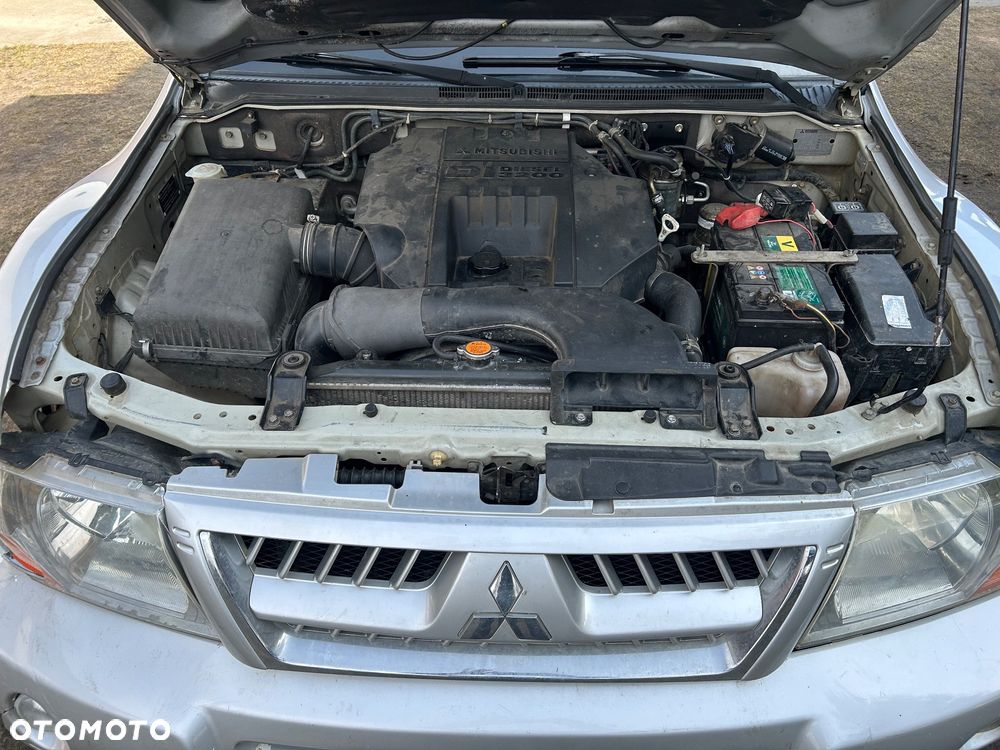 Mitsubishi Pajero 3.2 DI-D Automatik Instyle - 20