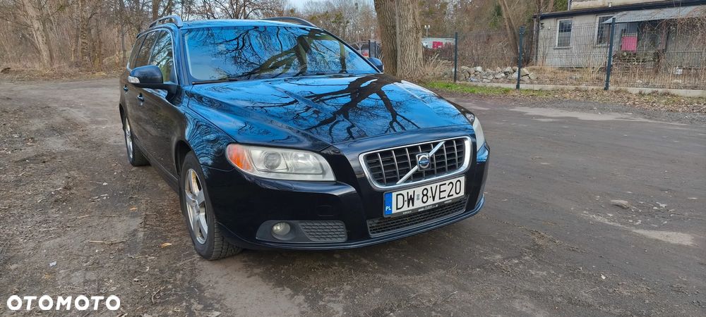Volvo V70 3.2 Summum - 1