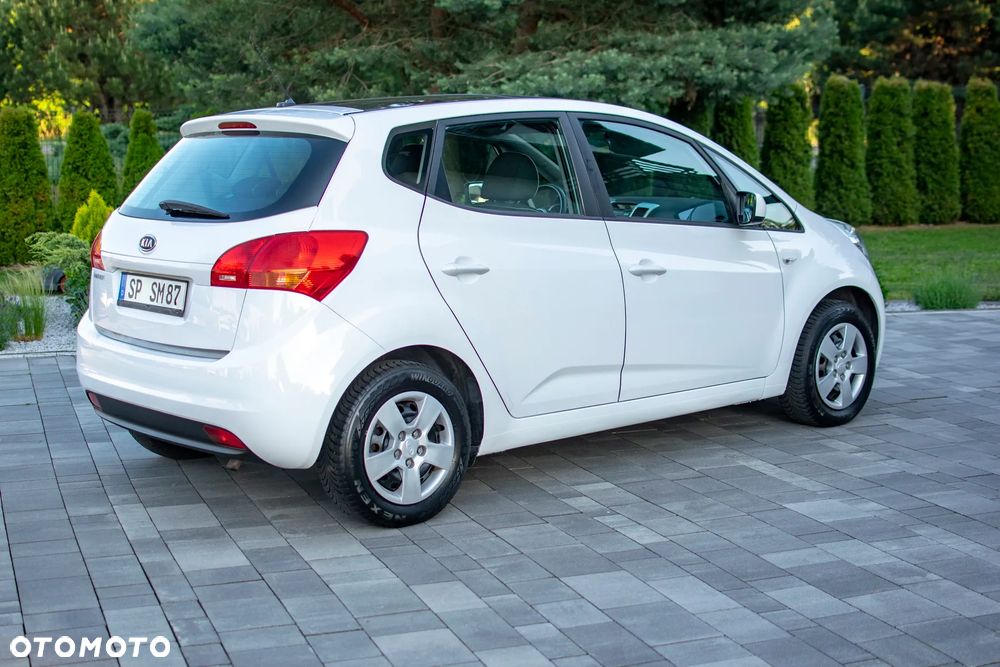 Kia Venga - 17