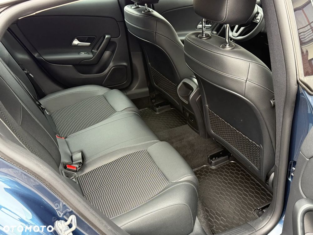 Mercedes-Benz CLA 250 e 8G-DCT Special Edition - 34