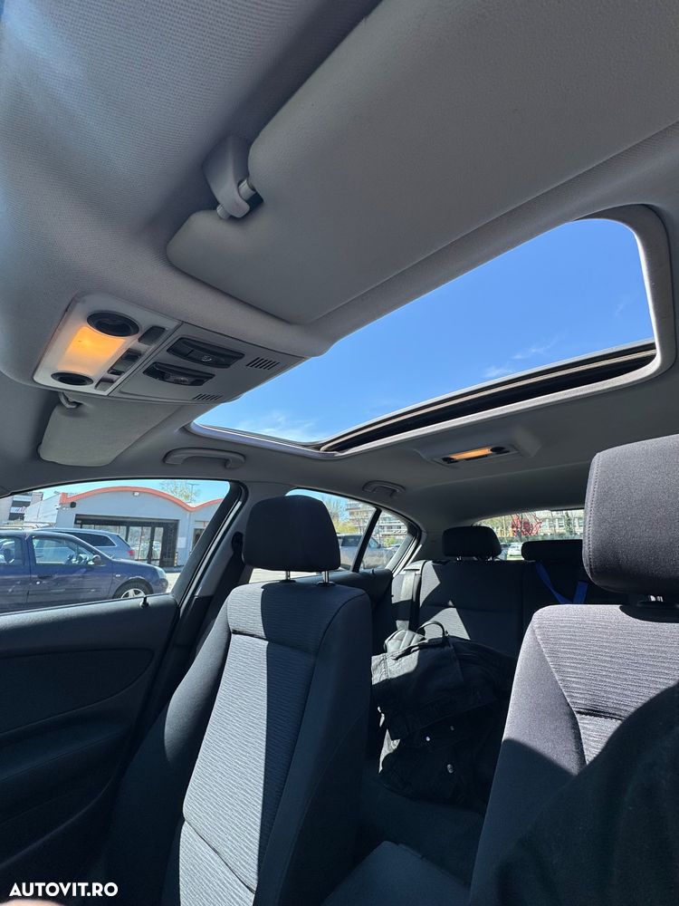 BMW Seria 1 116d - 19