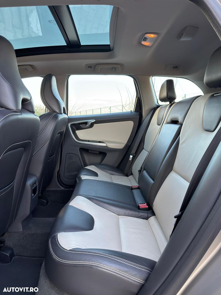 Volvo XC 60 D4 Geartronic Ocean Race - 16