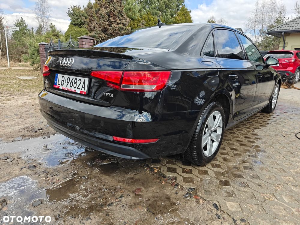 Audi A4 Limousine - 2