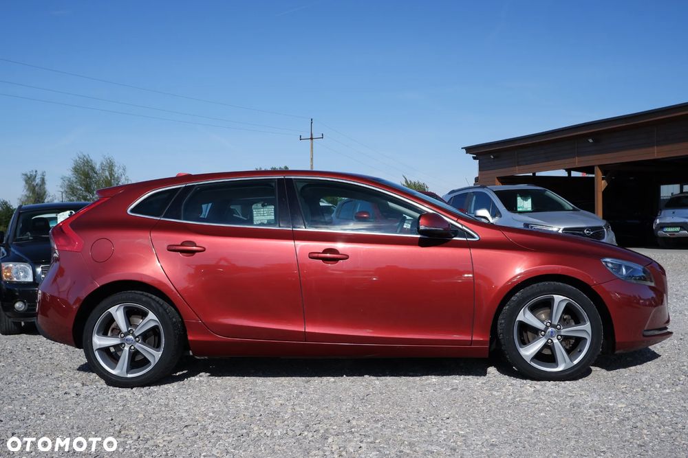 Volvo V40 D2 Momentum - 32