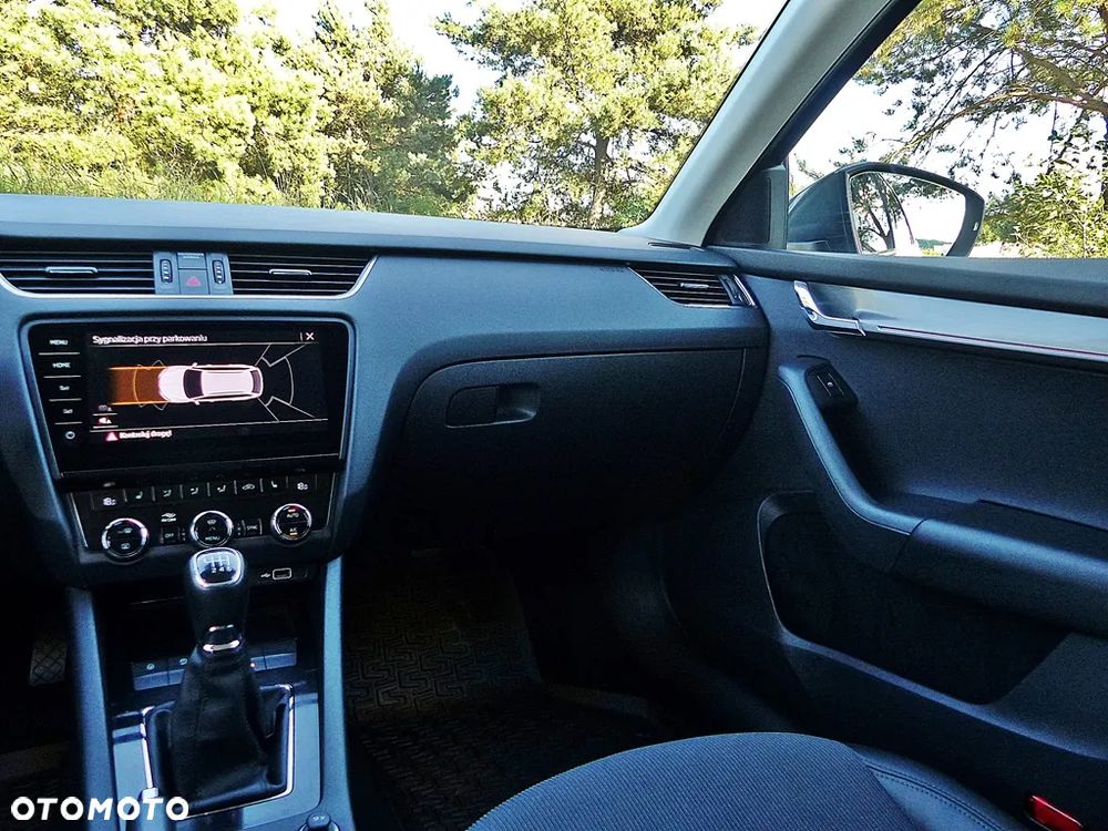 Skoda Octavia 2.0 TDI Style - 27