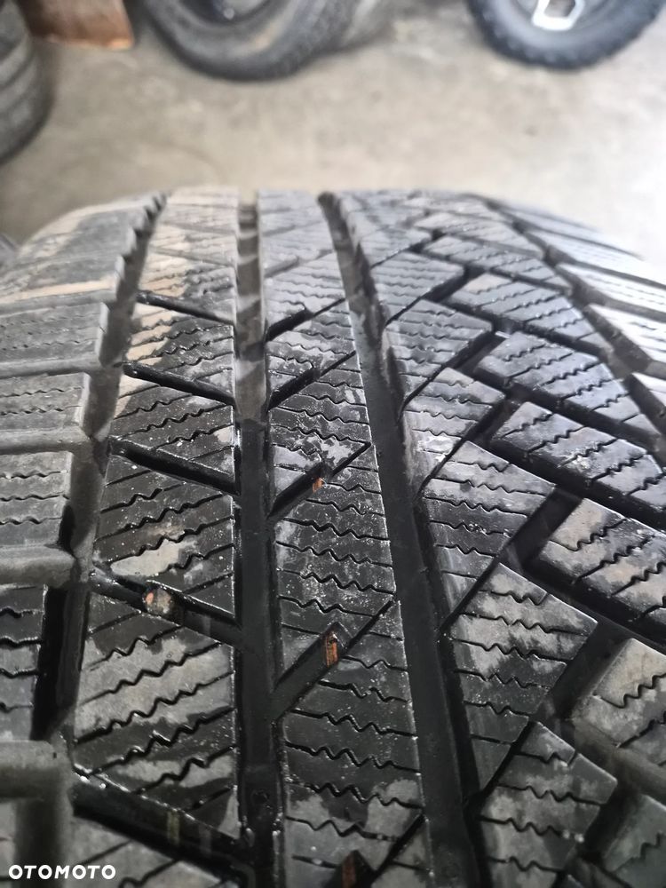 Opony zimowe 285/45r21 Continental TS850P - 3