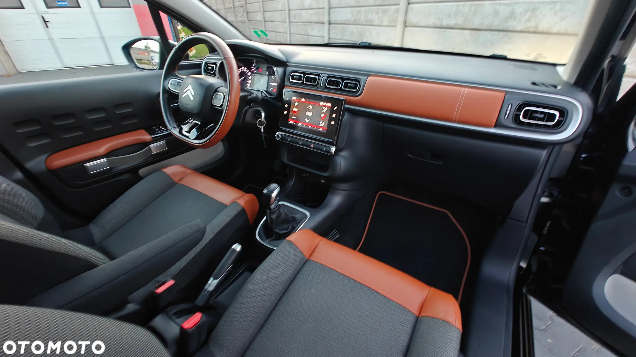 Citroën C3 1.2 PureTech GPF Shine - 33