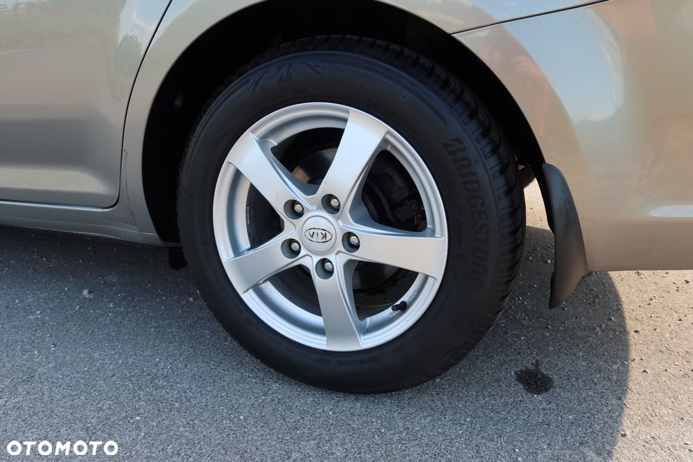 Kia Ceed Cee'd 1.4 L - 21