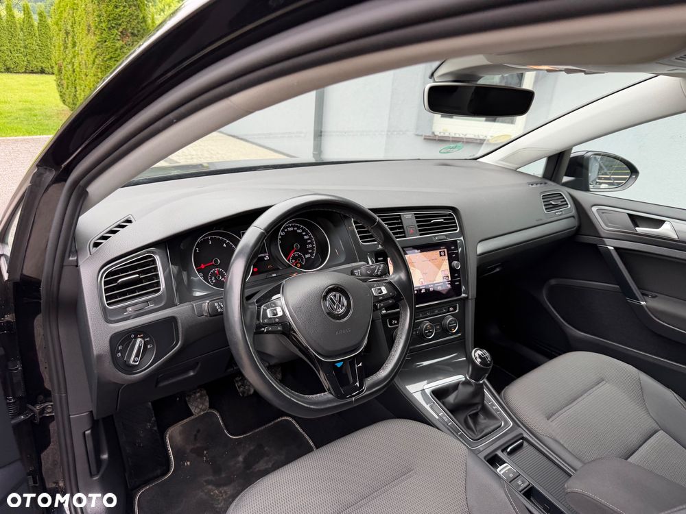 Volkswagen Golf 1.6 TDI BMT Highline - 9