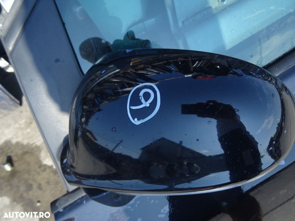 Oglinda stanga Volkswagen Golf 5 Plus din 2008 - 1