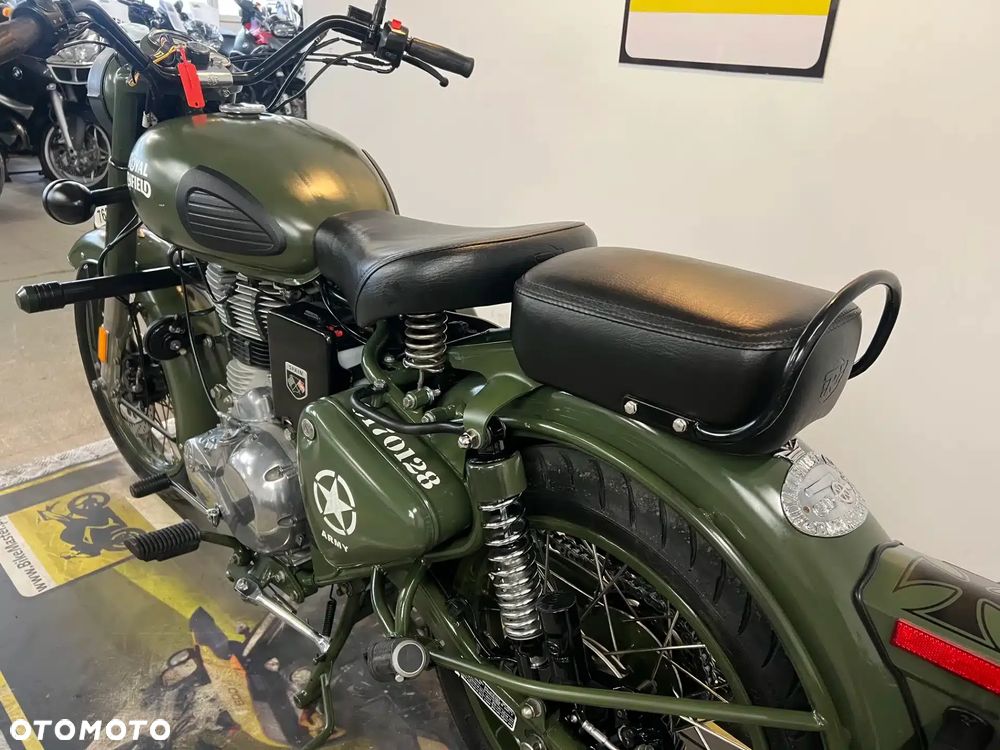 Royal Enfield Classic - 33