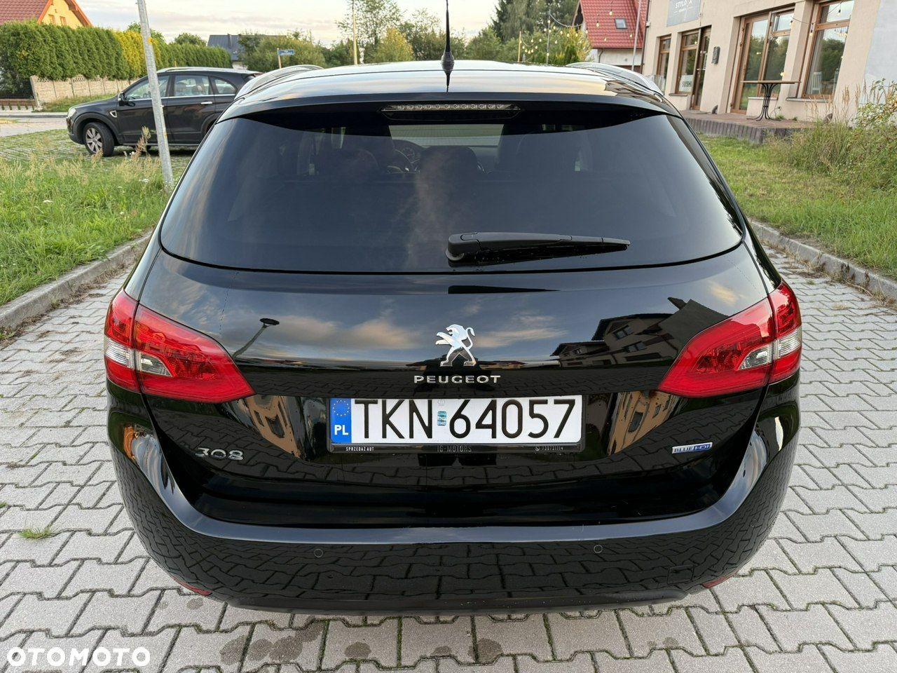 Peugeot 308 1.6 BlueHDi Allure S&S - 6
