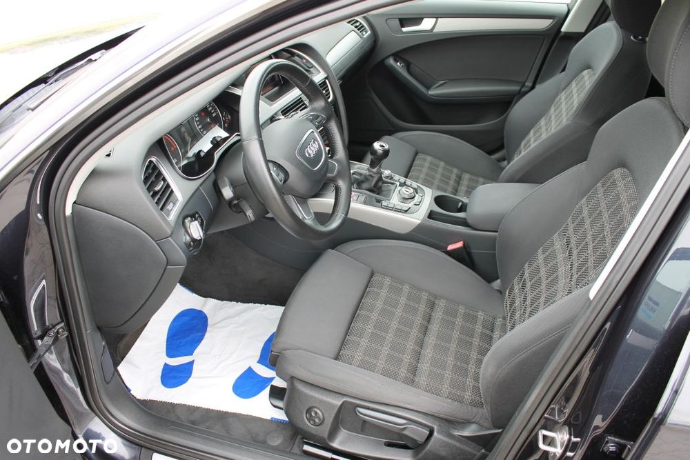 Audi A4 Avant 2.0 TDI DPF Ambition - 9