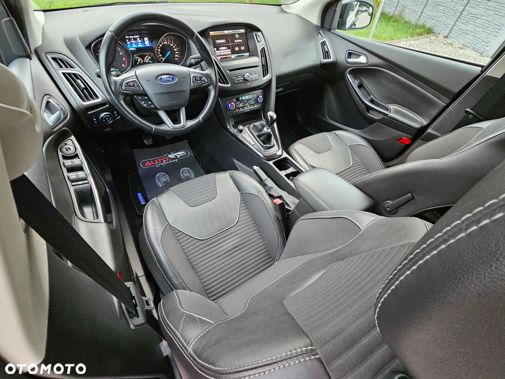 Ford Focus Turnier 1.0 EcoBoost Start-Stopp-System TITANIUM X - 21