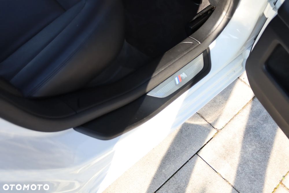 BMW Seria 7 750i - 22