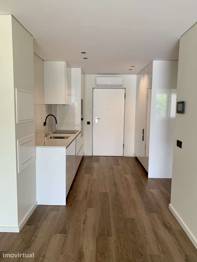 Apartamento T1 Novo para Arrendamento – Rua Dom Pedro V, Braga - Grande imagem: 4/13