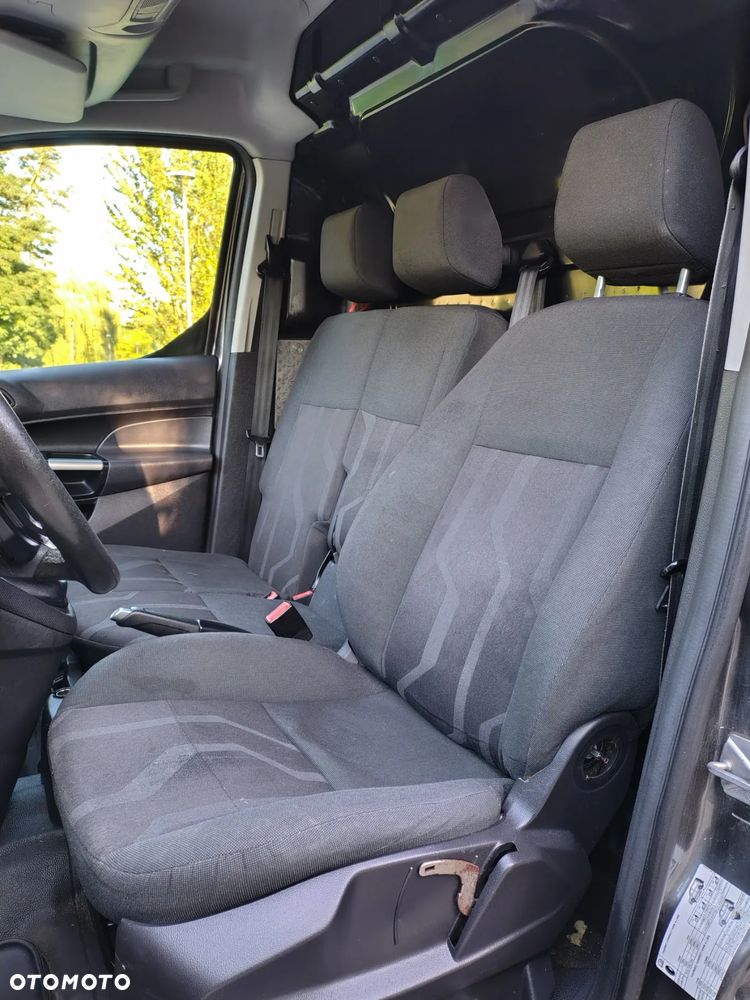 Ford Transit Connect - 17