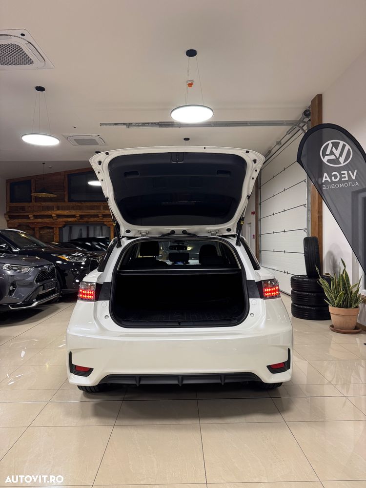 Lexus CT Limited Edition - 35