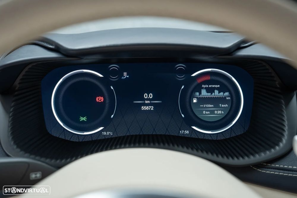 Aston Martin DBX Standard - 32