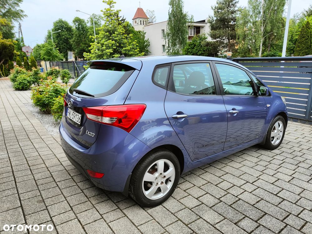 Hyundai ix20 1.4 Comfort - 4