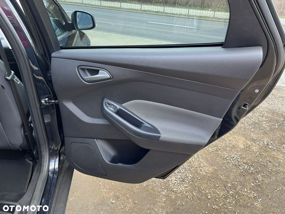 Ford Focus - 22