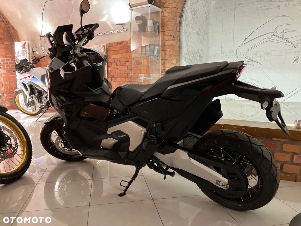 Honda X-ADV - 2