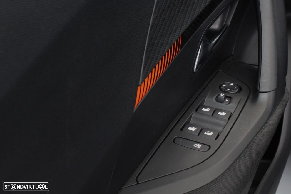 Peugeot 2008 1.2 PureTech Active Pack - 22