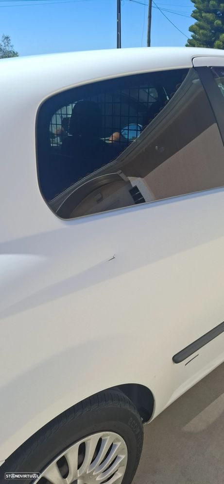 Fiat Grande Punto 1.3 M-Jet Active - 9