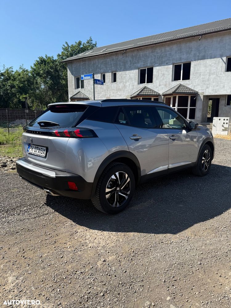 Peugeot 2008 1.2 L PureTech STT EAT8 Allure - 6
