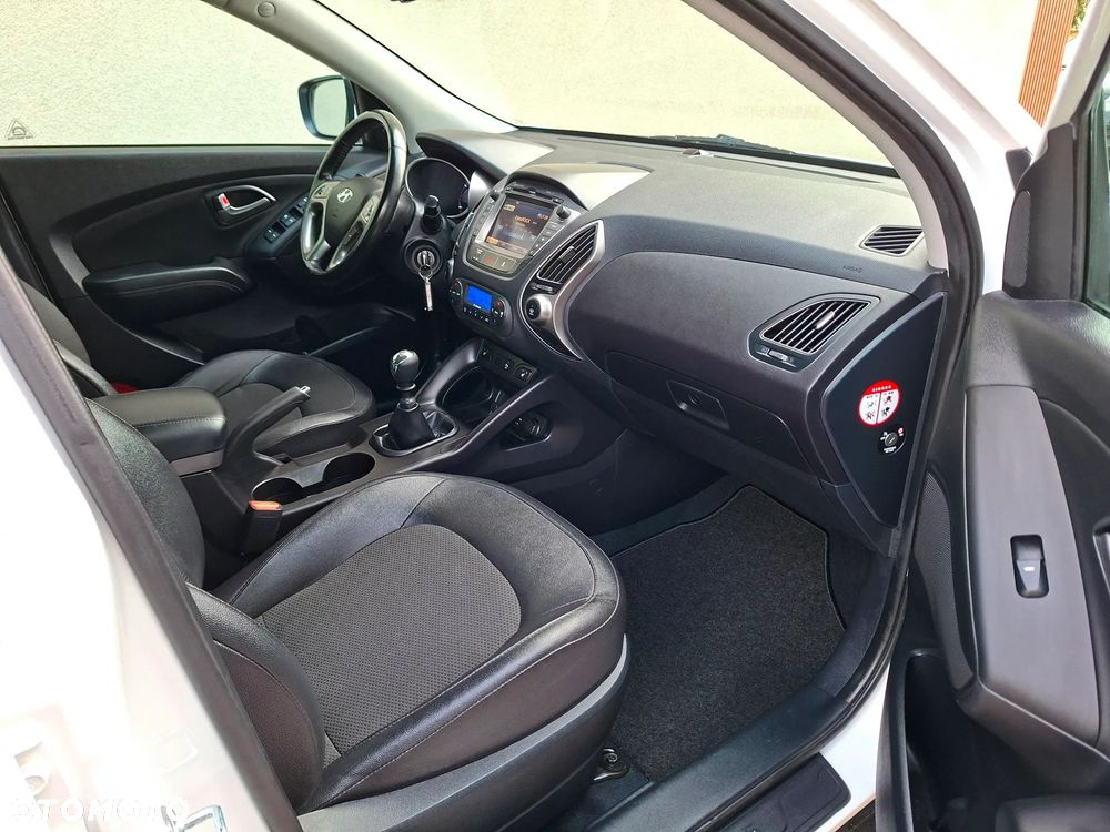 Hyundai ix35 1.6 GDI Premium 2WD - 19