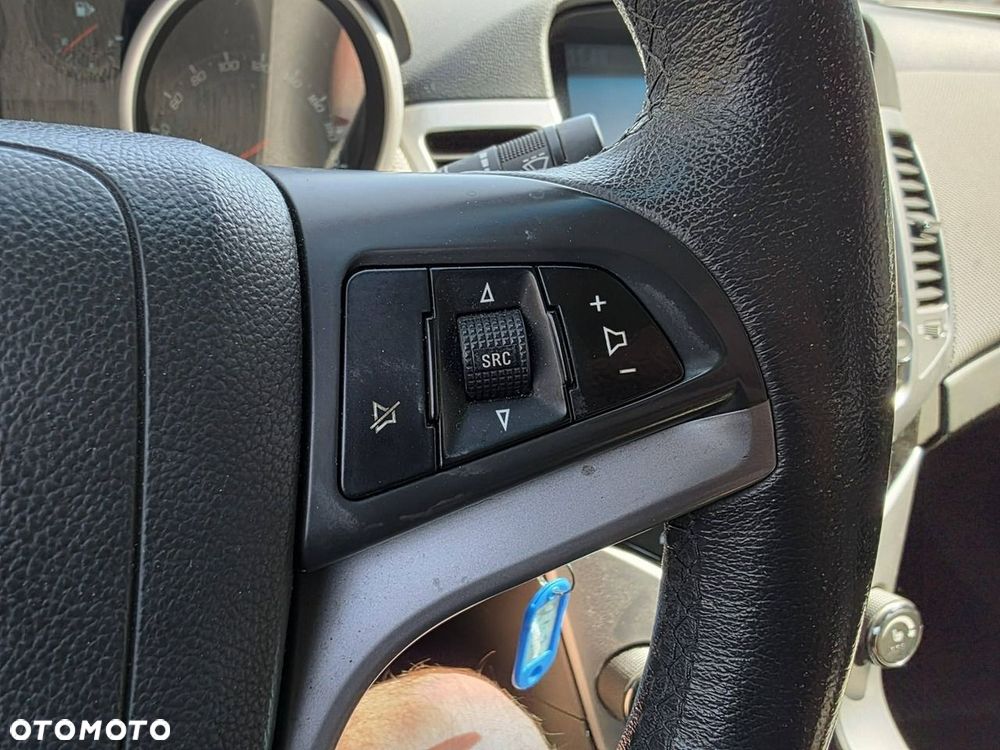 Chevrolet Cruze 1.8 LS - 12
