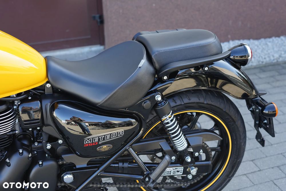 Royal Enfield Meteor - 24