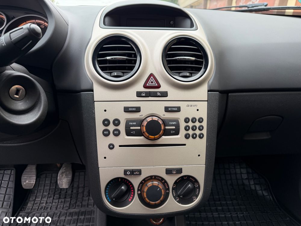 Opel Corsa 1.4 16V Innovation - 19