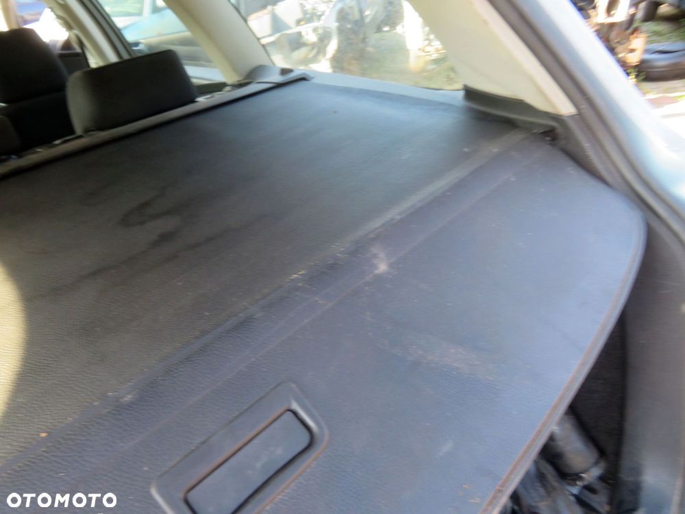 ROLETA BAGAŻNIKA PASSAT B6 KOMBI  VOLKSWAGEN 2005-2010 - 2