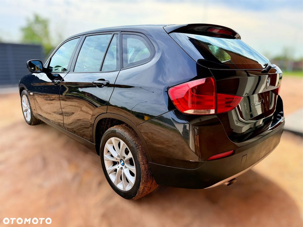 BMW X1 sDrive18d Sport Line - 4