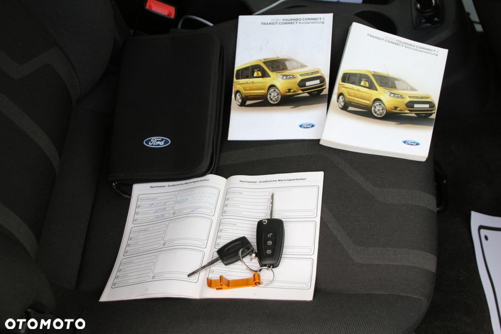 Ford Tourneo Connect Grand - 19